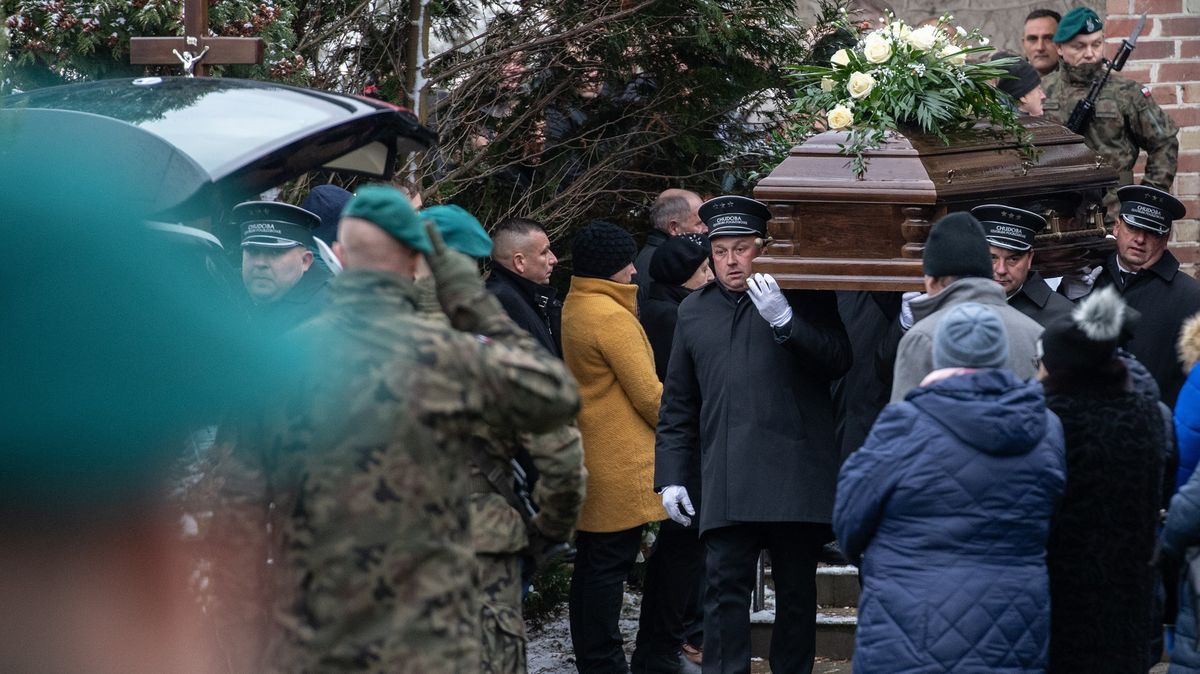 V Polsku pochovali první oběť zásahu ukrajinské rakety